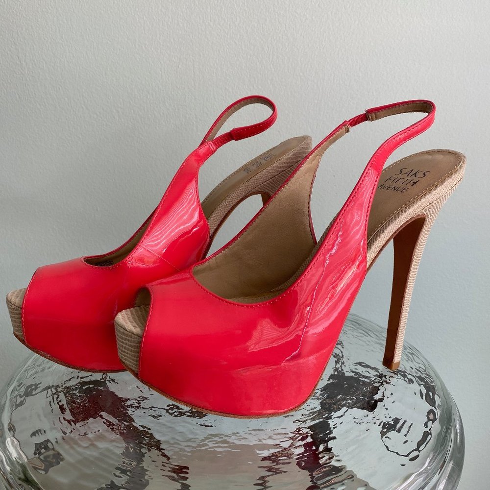 Saks Fifth Avenue Red Patent Leather Peep Toe Platform Heels Size 6 - Picture 4 of 6